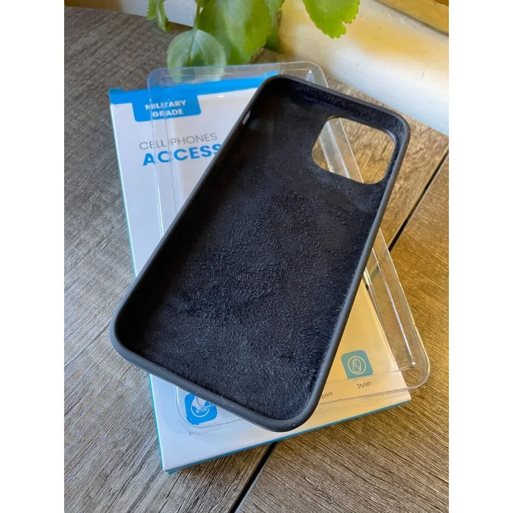 iPhone 13 Pro Max Slim Silicone Case - Shockproof Black Protective Cover